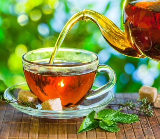 Why You Should Offer Loose Leaf Tea To Customers