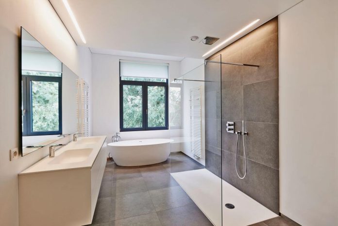 bathroom shower screen