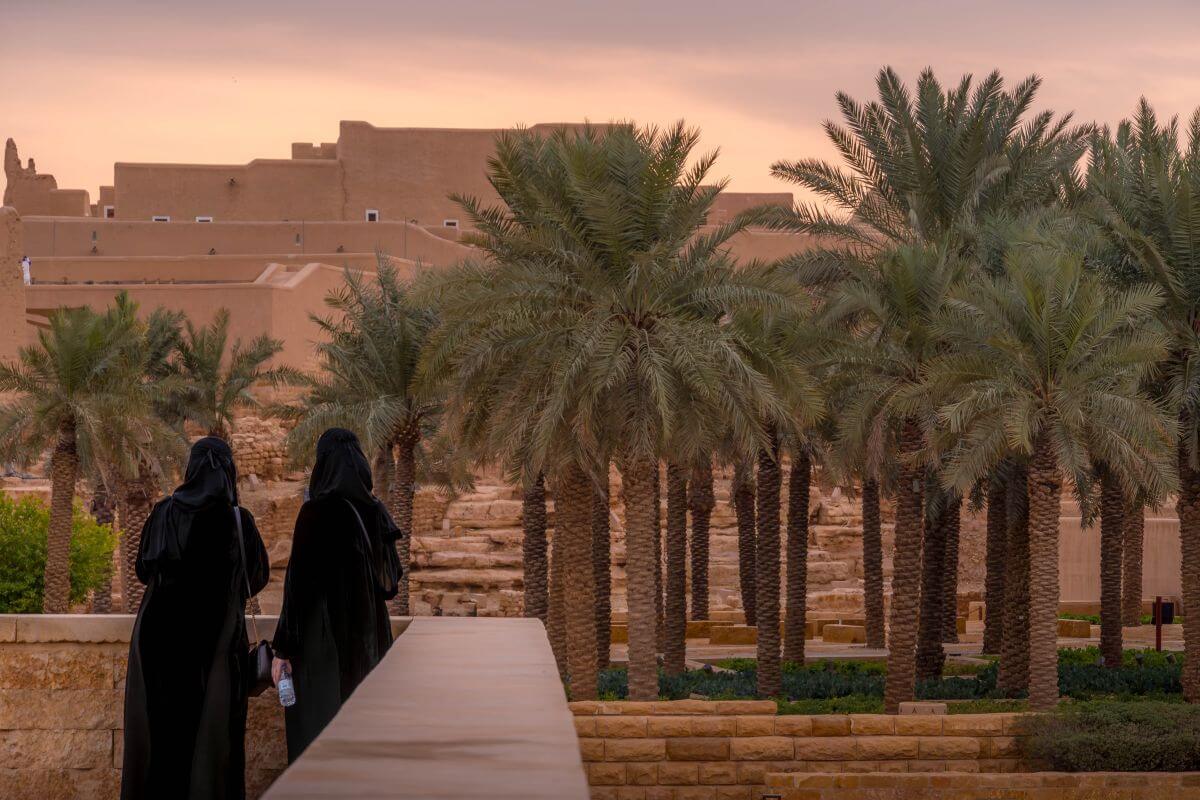 visiting saudi arabia with kids means being fully aware of dress codes in places like Diriyah